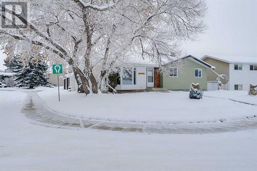 3703 50a St, Red Deer, AB, T4P1E5 | Card Image