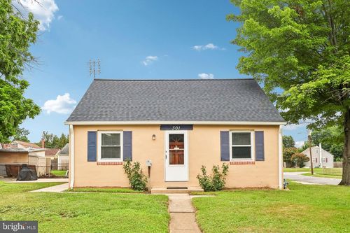 301 Decalb Ave, WILMINGTON, DE, 19804-3803 | Card Image
