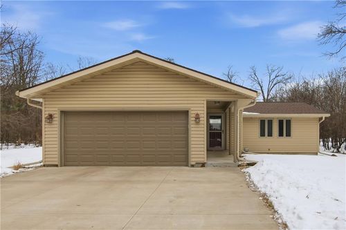 6904 189th St, Chippewa Falls, WI, 54729-6413 | Card Image