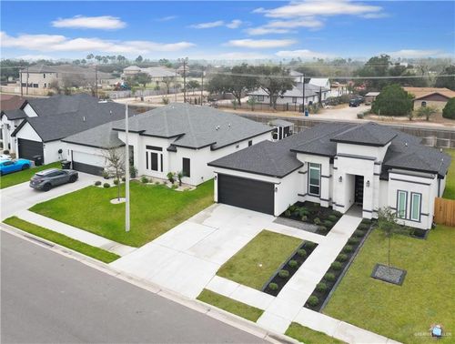 3104 E Kennedy Ave, Alton, TX, 78573-3748 | Card Image