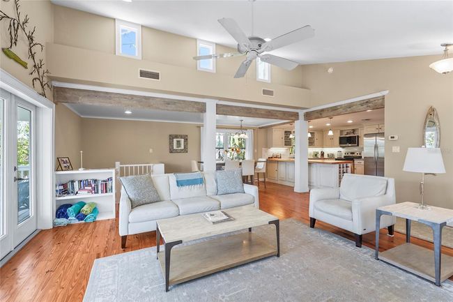 111 Faubel St, House other with 3 bedrooms, 3 bathrooms and null parking in Siesta Key FL | Image 22