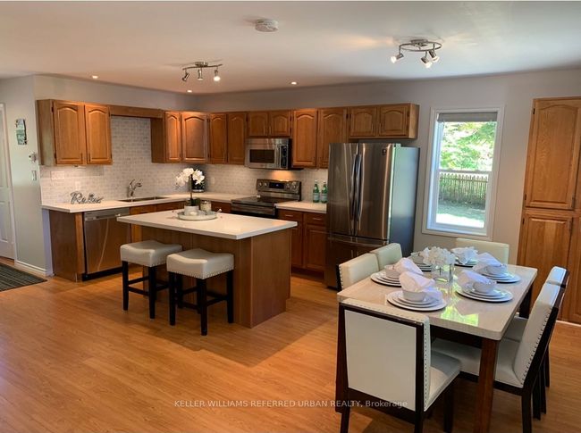1833 Tiny Beaches Rd S, House other with 2 bedrooms, 1 bathrooms and 15 parking in Tiny ON | Image 5