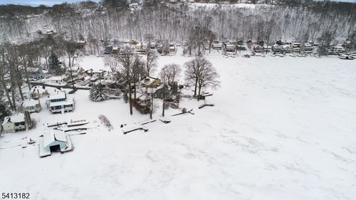 80 W River Styx Rd, Hopatcong, NJ, 07843-1828 | Card Image