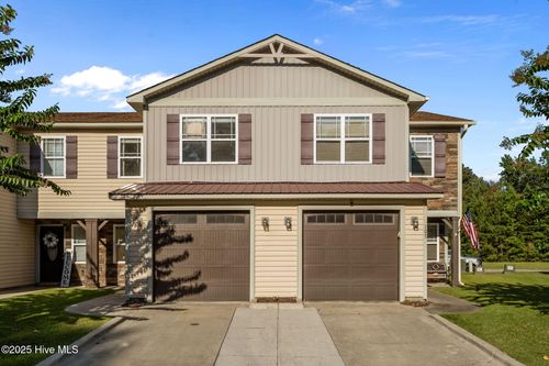 105 Kenan Loop, Jacksonville, NC, 28546-7423 | Card Image