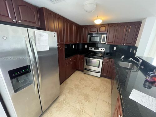 apt-306-120 S Douglas Rd, Coral Gables, FL, 33134-1822 | Card Image
