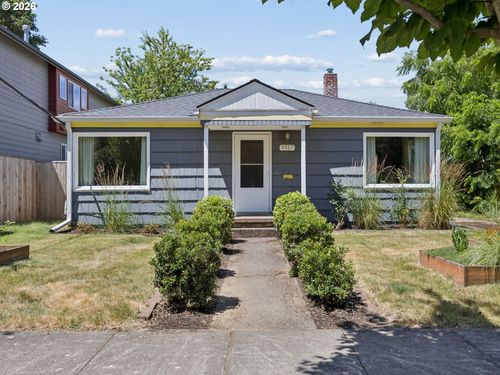 9317 N Calhoun Ave, Portland, OR, 97203-2445 | Card Image