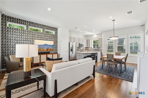 61-13900 Zink Bnd, Austin, TX, 78717-5390 | Card Image
