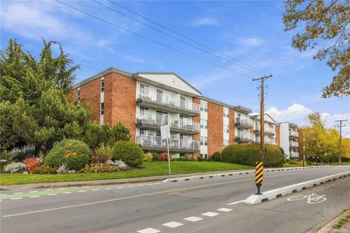 316-900 Tolmie Ave, Saanich, BC, V8X3W6 | Card Image