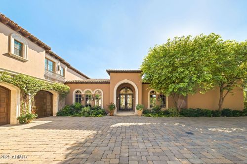 6233 E Indian Bend Rd, Paradise Valley, AZ, 85253-4372 | Card Image