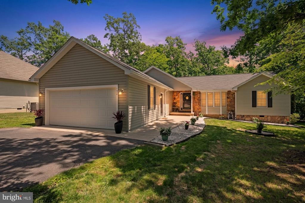 Residential in LOCUST GROVE