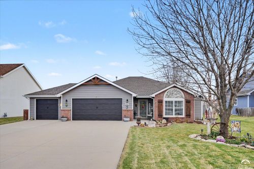 1008 Kathys Ct, Baldwin City, KS, 66006-4214 | Card Image