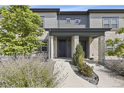 8806 Fraser River Loop, Littleton, CO, 80125-7643 | Card Image