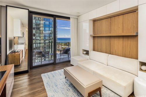 1806-987 Queen St, Honolulu, HI, 96814-5284 | Card Image