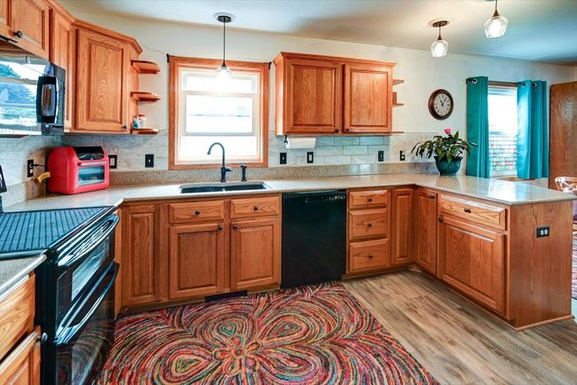 830 Violet Ln, House other with 5 bedrooms, 3 bathrooms and null parking in Oregon WI | Image 18