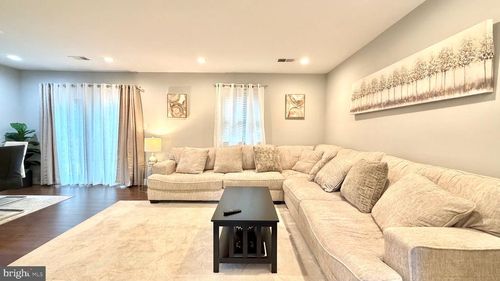 4929 Tibbitt Ln, BURKE, VA, 22015-1514 | Card Image