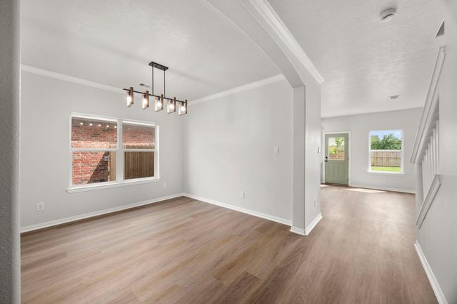 Formal Dining with Elegant Natural Light | Image 9