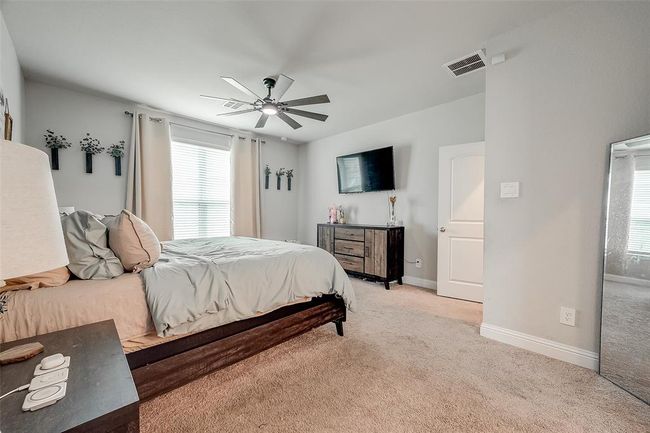 Primary Bedroom | Image 25
