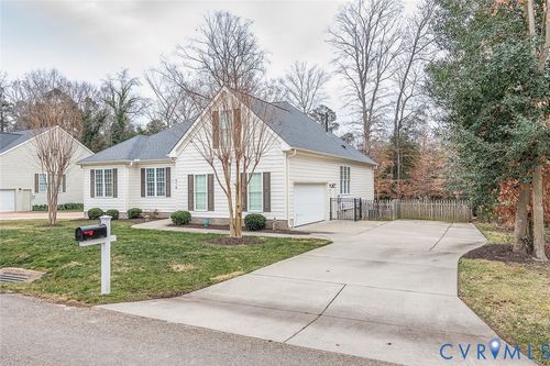 518 Mill Neck Rd, Williamsburg, VA, 23185-3320 | Card Image