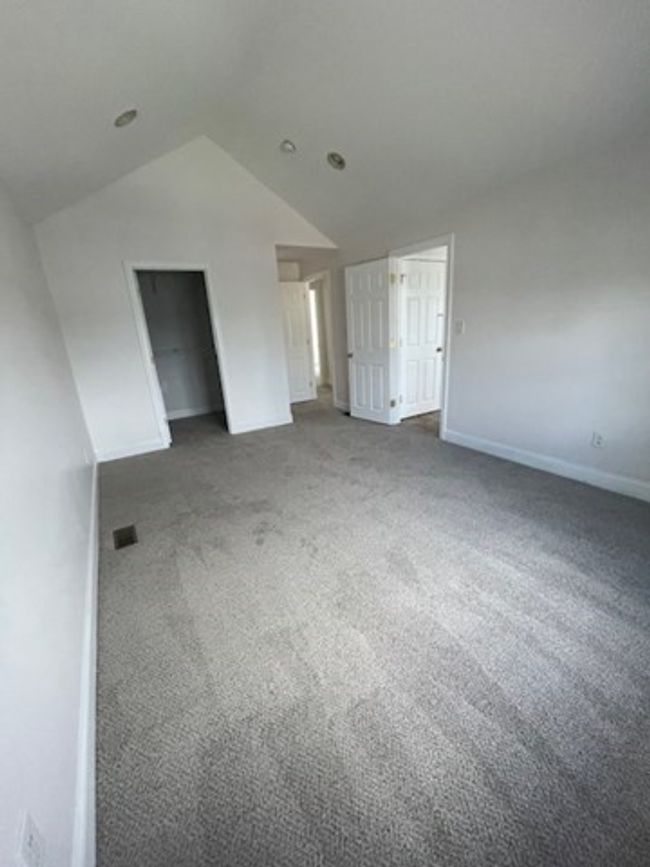 65 Smith St, House other with 3 bedrooms, 3 bathrooms and 2 parking in Lowell MA | Image 12
