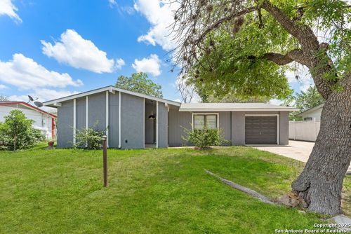 7210 Cloverfield Ln, San Antonio, TX, 78227-1922 | Card Image