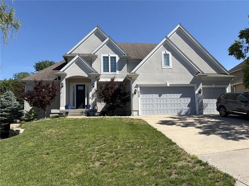 5739 Ne Timber Hills Dr, Lee's Summit, MO, 64064-2497 | Card Image