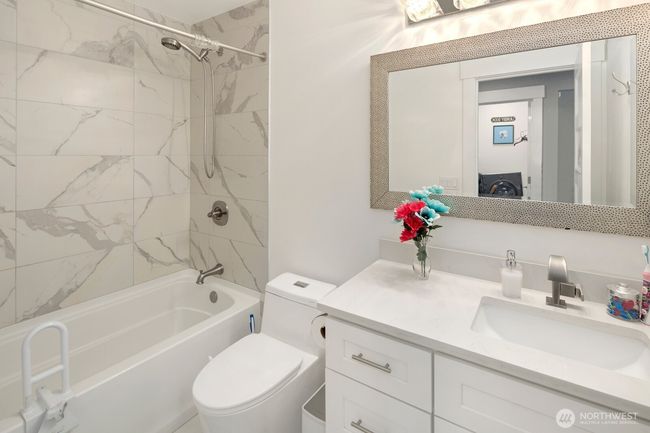 16422 76 Th Ave Ne, House other with 4 bedrooms, 4 bathrooms and 2 parking in Kenmore WA | Image 28