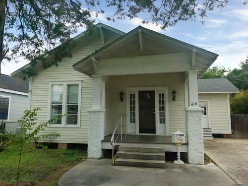 619 Arenz St, Morgan City, LA, 70380-2811 | Card Image