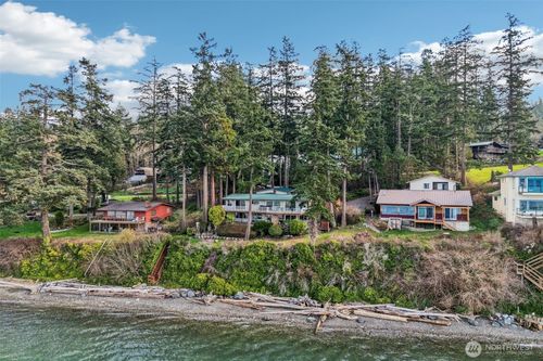 17340 Golden View Ave, La Conner, WA, 98257-9316 | Card Image