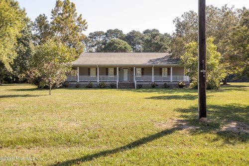 605 Red Hill Church Rd, Clinton, NC, 28328-9733 | Card Image
