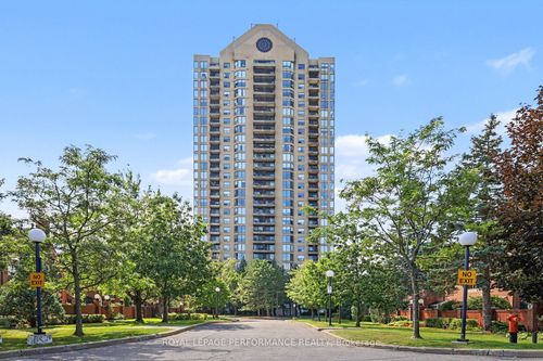 507-545 St Laurent Blvd, Ottawa, ON, K1K4H9 | Card Image