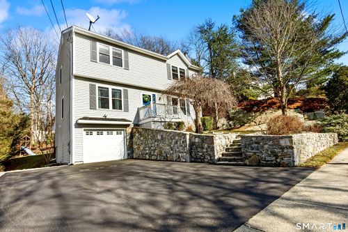 28 Ridge Ln, Shelton, CT, 06484-5553 | Card Image