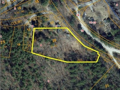 9 Wallace Ct, North Oxford, MA, 01537-1302 | Card Image