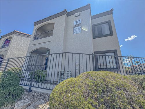 unit-3028-950 Seven Hills Dr, Henderson, NV, 89052-4309 | Card Image