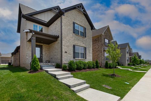 1025 Paddock Park Cir, Gallatin, TN, 37066-7166 | Card Image