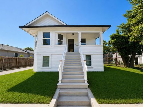 587 Seymour Street, Napa, CA, 94559 | Card Image
