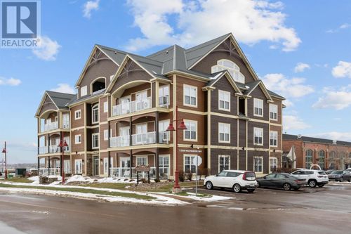 203-1 Stan Macpherson Way, Charlottetown, PE, C1A0B4 | Card Image