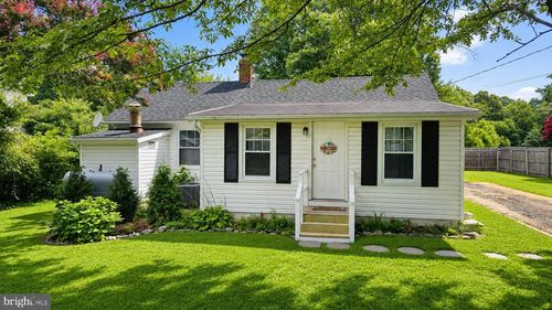 1314 Pine St, SHADY SIDE, MD, 20764-9429 | Card Image