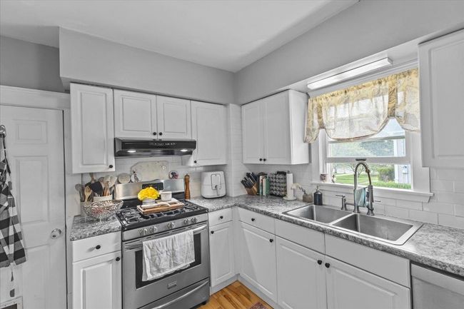 107 Fairfield St, House other with 3 bedrooms, 2 bathrooms and null parking in Saint Albans VT | Image 11