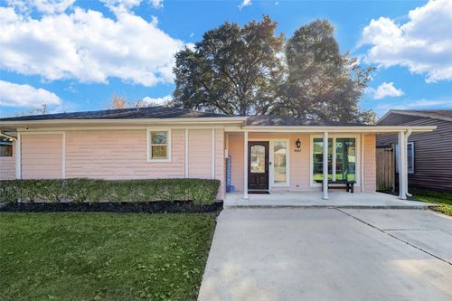 9007 Beverlyhill St, Houston, TX, 77063-4914 | Card Image
