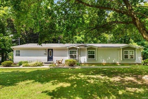 634 E Elkhart St, Bristol, IN, 46507-9605 | Card Image