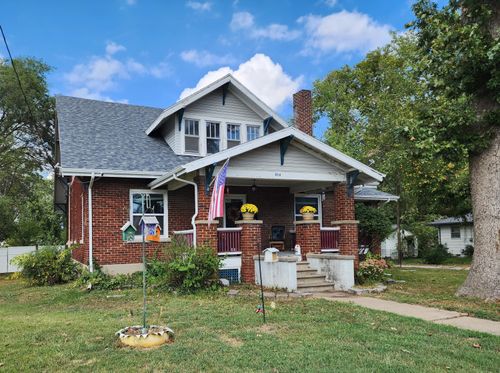 514 College St, Greenfield, MO, 65661-1306 | Card Image