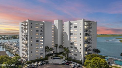 ste-101-322 Causeway Dr, Wrightsville Beach, NC, 28480-1981 | Card Image