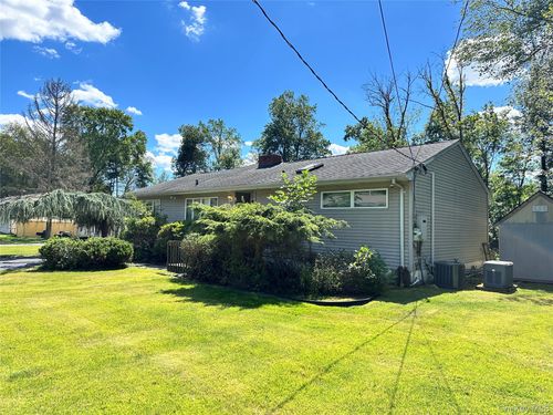 101 New Valley Rd, New City, NY, 10956-1629 | Card Image