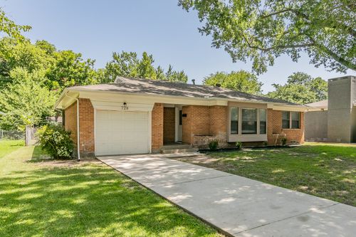 728 Judy Ln, Seagoville, TX, 75159-1748 | Card Image