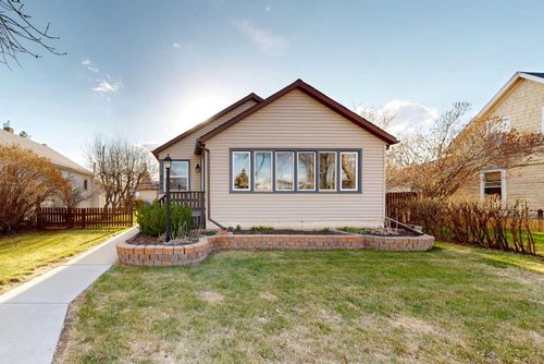4906 48 St, Stettler, AB, T4K1A5 | Card Image