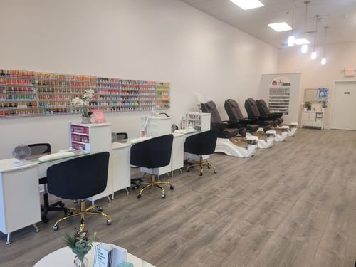 6274 S 108th St, Hales Corners, WI, 53130-2527 | Card Image