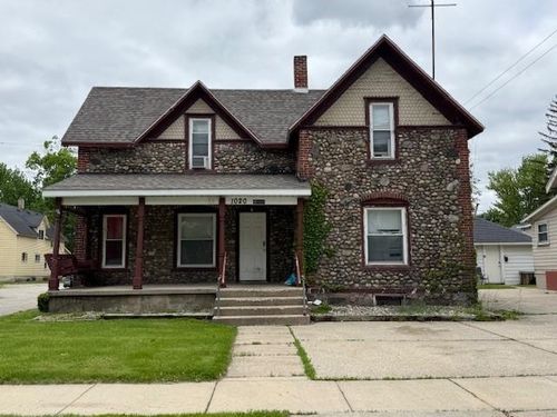 1020 S Lansing St, Mt Pleasant, MI, 48858-3538 | Card Image