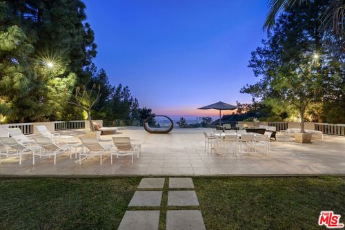 a-510 Leslie Ln, Beverly Hills, CA, 90210-1922 | Card Image