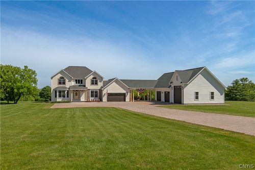 8925 Tibbitts Rd, New Hartford, NY, 13413-5232 | Card Image