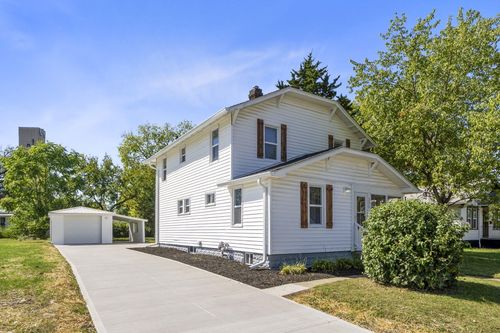 320 E Xenia Dr, Fairborn, OH, 45324-5031 | Card Image